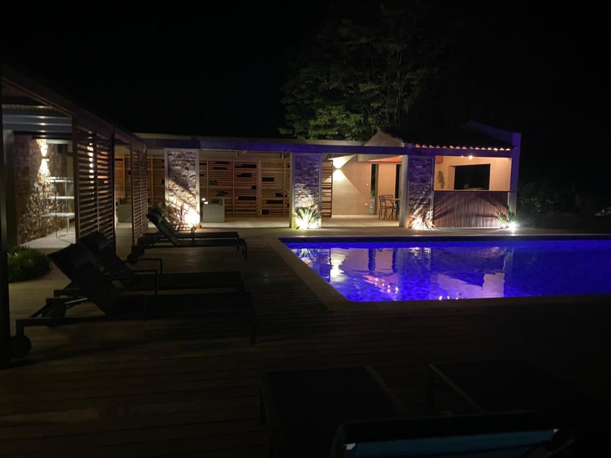 Magnifique Villa Avec Piscine Au Coeur Des Vignes Cogolin Exterior photo